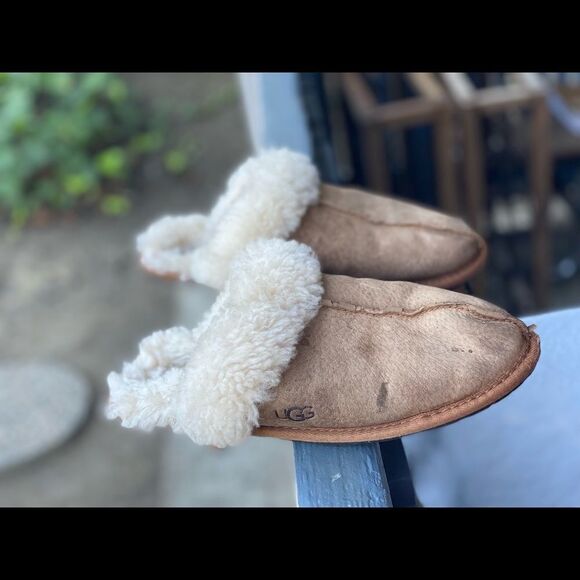 UGG® Women’s Chestnut Brown Suede Slip on Mule Slippers Sz 8 - Picture 9 of 10